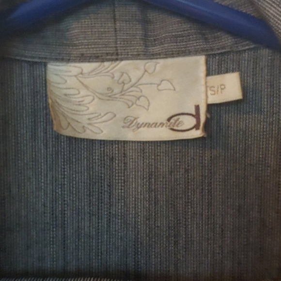 VEUC Grey Summer Suit - Blazer and Bermuda - Picture 2 of 5